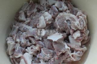 补肾黑豆羊肉汤的做法步骤：2