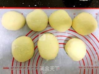用手撕着吃的肉松面包的做法步骤：8