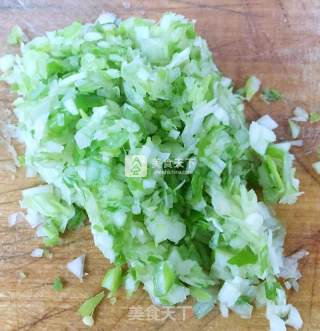 鲜肉香菜炸藕盒的做法步骤：4