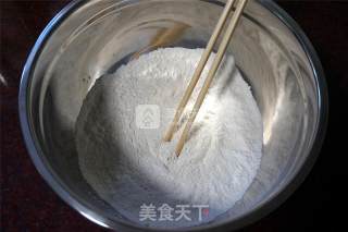 肠仔包的做法步骤：1