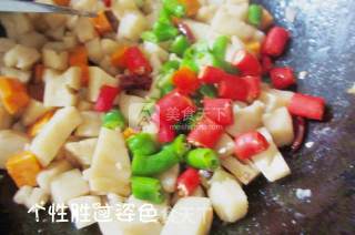 四色藕丁的做法步骤：4