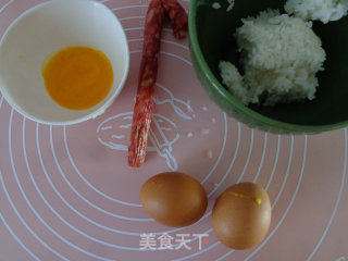 蛋包饭的做法步骤：1