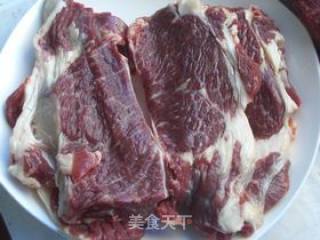 黑椒牛肉意面的做法步骤：1