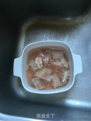 金线莲山药排骨汤的做法步骤：1