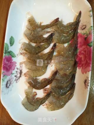 鲜虾小炒的做法步骤：1