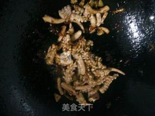 酱爆鱿鱼的做法步骤：8