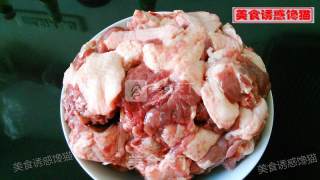 爽辣啤酒鸭的做法步骤：2