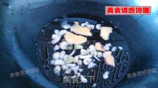 爽辣啤酒鸭的做法步骤：7