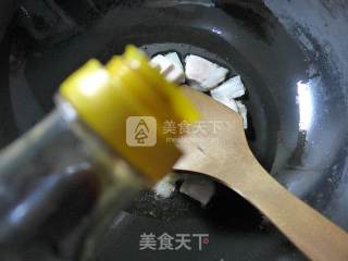 猪肉白菜煮土豆的做法步骤：2