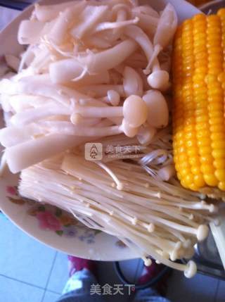 养生菌菇煲的做法步骤：3