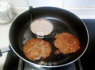 香煎肉饼的做法步骤：7