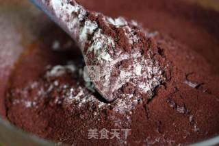 德普烤箱食谱——红丝绒漩涡蛋糕的做法步骤：4