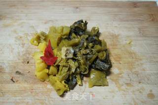 我的小确幸---当金炉铁锅邂逅酸汤肥牛时的做法步骤：1