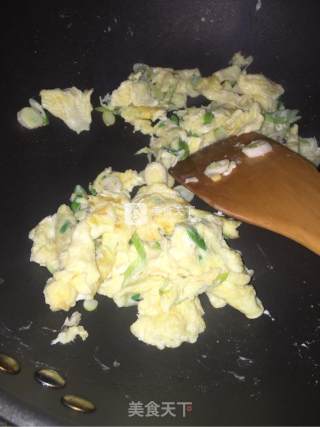 葱爆蛋的做法步骤：6