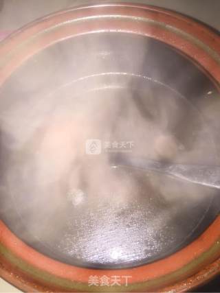 白菜粉丝豆腐煲的做法步骤：1
