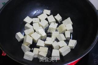 蒜苗豆腐的做法步骤：2