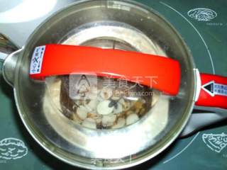 山药黑黄豆浆的做法步骤：7