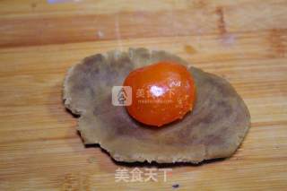 蛋黄酥的做法步骤：10