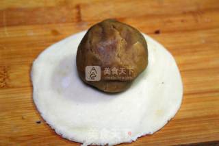 蛋黄酥的做法步骤：11