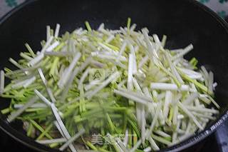 家常蒜苗炒肉的做法步骤：5