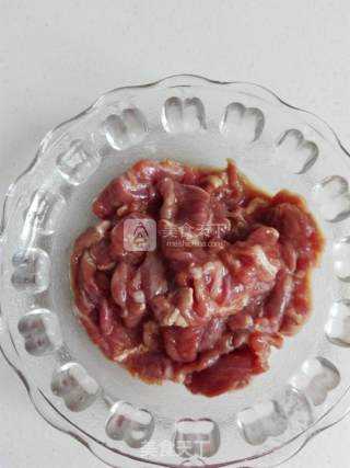 牛肉粥的做法步骤：2