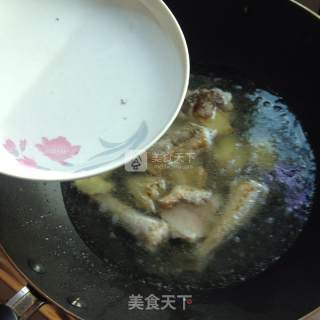 沙丁鱼汤的做法步骤：3