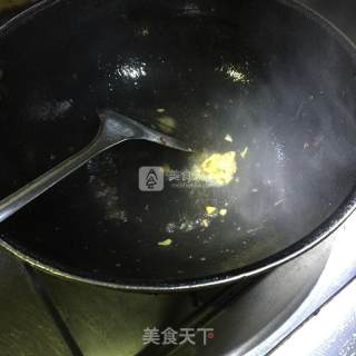 家常炒蛏子的做法步骤：1