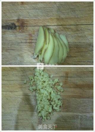 姜汁菠菜的做法步骤：1