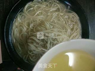 葱油鸡蛋面的做法步骤：10