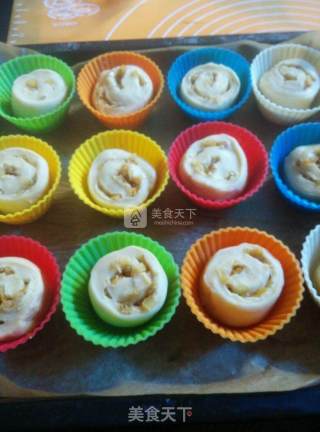 柠檬面包卷的做法步骤：10