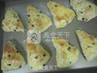 酸奶蓝莓干司康---懒人首选快捷早餐的做法步骤：7