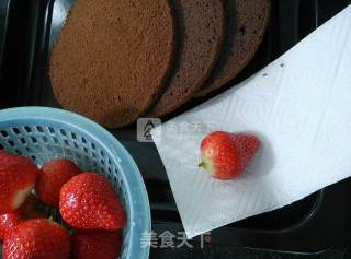 圣诞草莓裸蛋糕的做法步骤：6