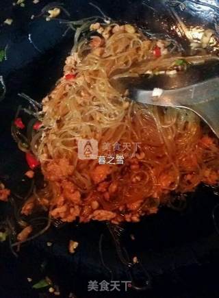 香菇肉末炒粉丝的做法步骤：7