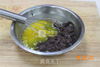 圣诞小熊巧克力蛋糕的做法步骤：1