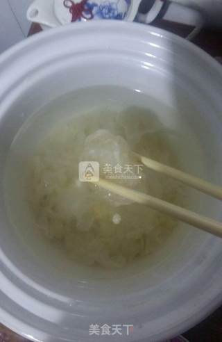 银耳莲子百合羹的做法步骤：6