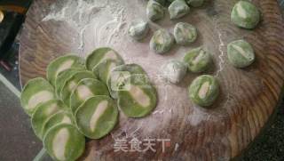 冬至彩饺 花儿朵朵的做法步骤：3