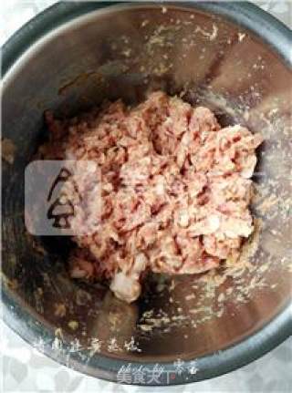 【冬至】​猪肉韭菜蒸饺的做法步骤：4
