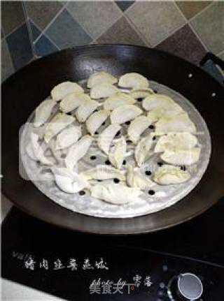【冬至】​猪肉韭菜蒸饺的做法步骤：10