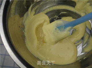 百香果慕斯蛋糕的做法步骤：4
