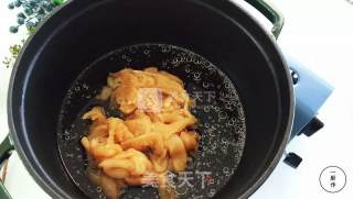 日式亲子盖饭一厨作铸铁锅版的做法步骤：2