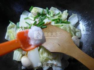 蘑菇炒白菜的做法步骤：8