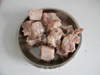 排骨炖山药的做法步骤：2