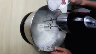 花环水果裸蛋糕的做法步骤：5