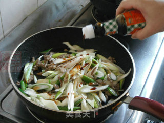 大葱炒羊肉的做法步骤：10