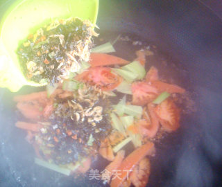 紫菜鸡蛋汤的做法步骤：4