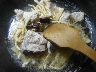 水笋烧大排的做法步骤：6