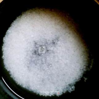 皮蛋瘦肉粥的做法步骤：1