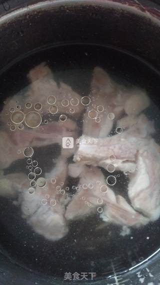 萝卜排骨面的做法步骤：3