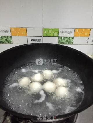 紫菜虾皮鲜肉汤圆的做法步骤：5