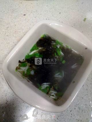 紫菜虾皮鲜肉汤圆的做法步骤：6